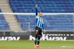 皇家马德里西甲联赛大胜奥维耶多，姆巴佩梅开二度巩固领先