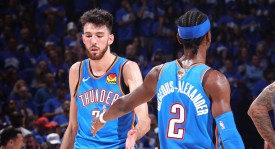 库明加勇士队续约谈判僵局：个人权利与球队决策权冲突